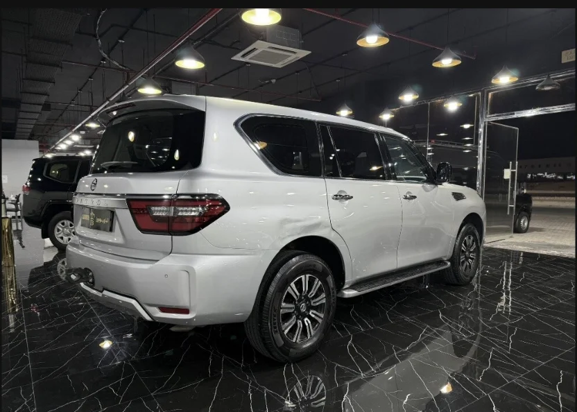 نيسان اكس اي 2020