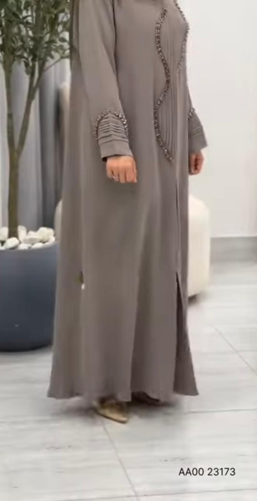 Samra abaya