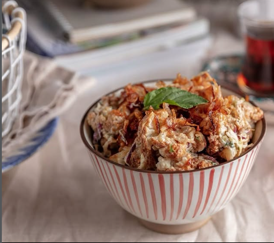 سلطة الزهرة بالطحينة